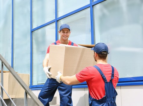 Moving team handling house removals in Marylebone near period properties